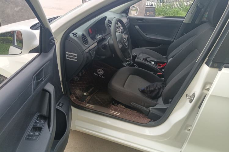 Used Volkswagen Jetta 2015 1.6L Manual Fashion Edition