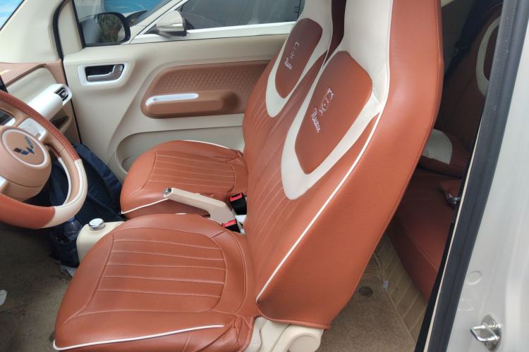 Used Wuling Hongguang MINIEV 2024 3rd Generation 215km Advanced Version Left Front Seat