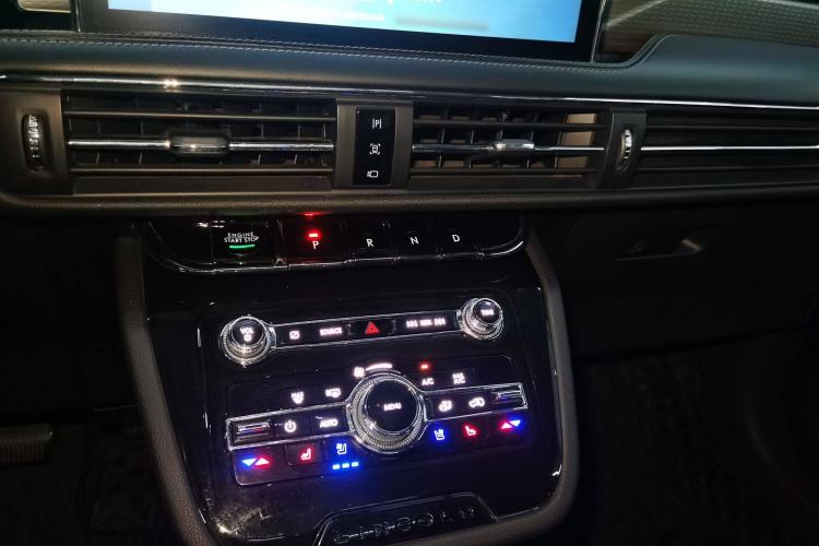 Used Lincoln Corsair 2022 2.0T Two-Wheel Drive Deluxe Edition