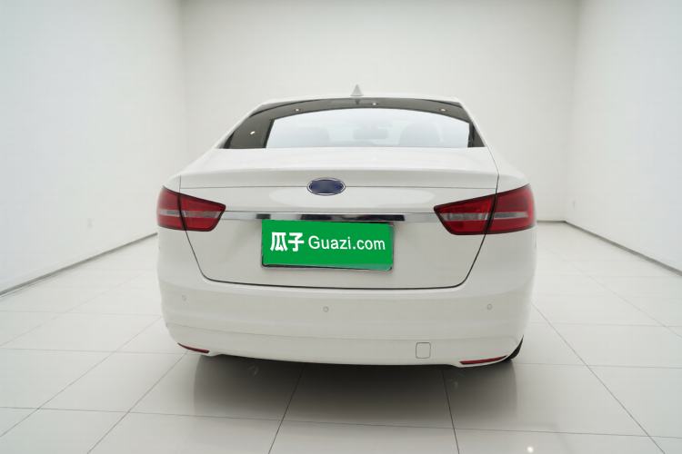 Used Ford Escort 2015 1.5L Automatic Fashion Model
