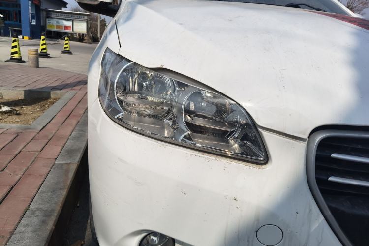 Used Peugeot 301 2016 1.6L Manual Comfort Edition
