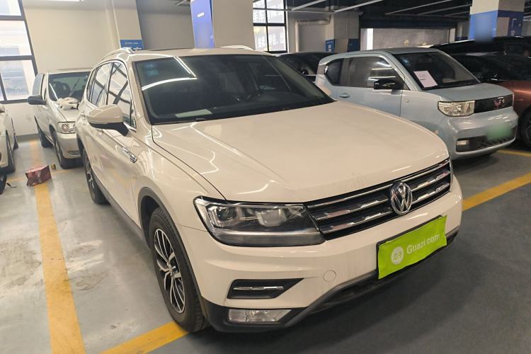 Used Volkswagen Tiguan L 2017 330TSI Automatic Two-Wheel Drive Luxury Edition