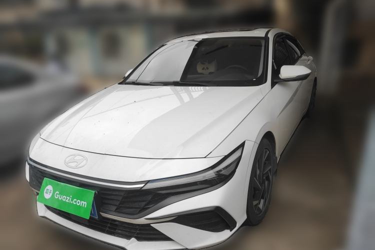 Used Hyundai Elantra 2023 1.5L CVT LUX Prestige Edition