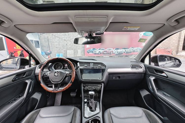 Used Volkswagen Tiguan L 2019 Updated Version 330TSI Automatic Two-Wheel Drive Panoramic Comfort Edition China VI Standard