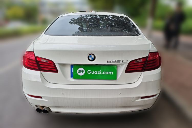 Used BMW 5 Series 2014 525Li Leading Model
