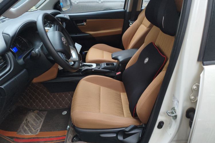 Used Toyota Fortuner 2016 2.7L Middle East Version Left Front Seat