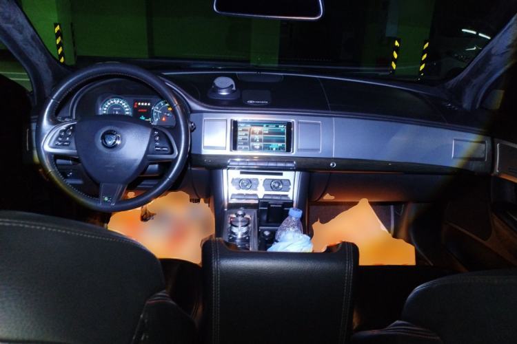 Used Jaguar XF 2015 XF 3.0 SC R-Sport Luxury Edition Center Console