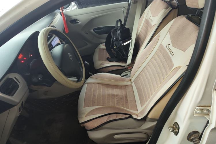 Used Citroen Elysee 2015 Zhishang Edition 1.6L Manual Fashion Model
