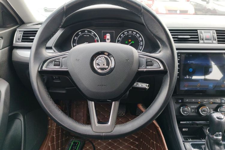 Used Skoda Superb 2016 TSI280 DSG Innovation Edition Steering Wheel