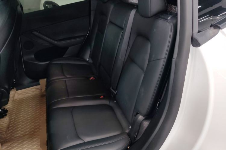 Used Tesla Model Y 2021 Long-Range All-Wheel-Drive Version 3D7