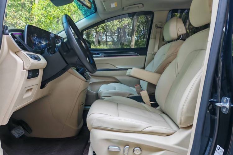 Used Buick GL8 2023 ES Lu Zun Deluxe Model
