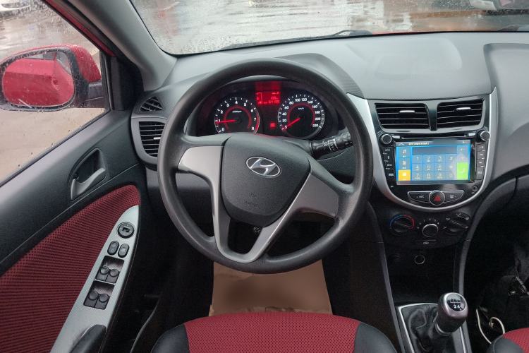 Used Hyundai Verna Ray 2014 1.4L Manual GLX