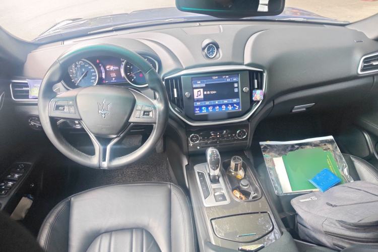 Used Maserati Ghibli 2014 3.0T Standard Edition Center Console