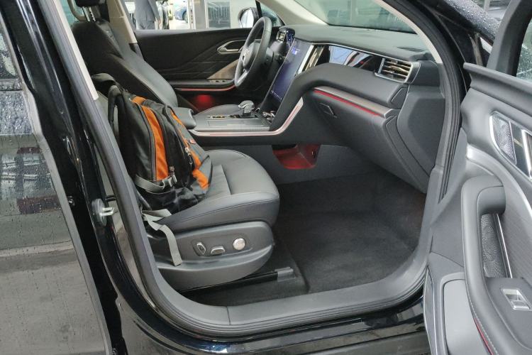 Used Hongqi HS7 PHEV 2024 2.0T PHEV Four-Wheel Drive Flagship Edition 6 Seats Right Front Seat