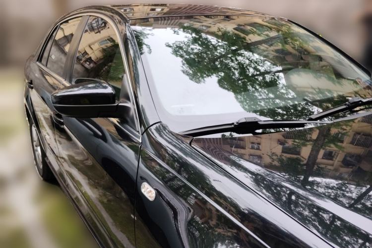 Used Volkswagen Bora 2011 1.6L Manual Comfort Version Front Right 45 Deg