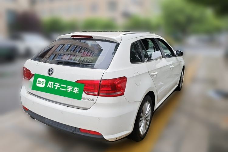 Used Volkswagen Gran Lavida 2014 1.6L Automatic Sport Edition Rear Right 45 Deg