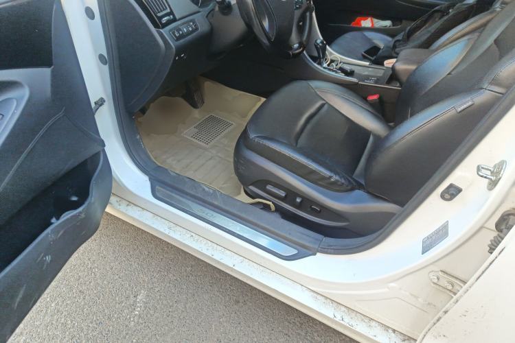 Used Hyundai Sonata 2015 Classic 2.0L Automatic Luxury Edition