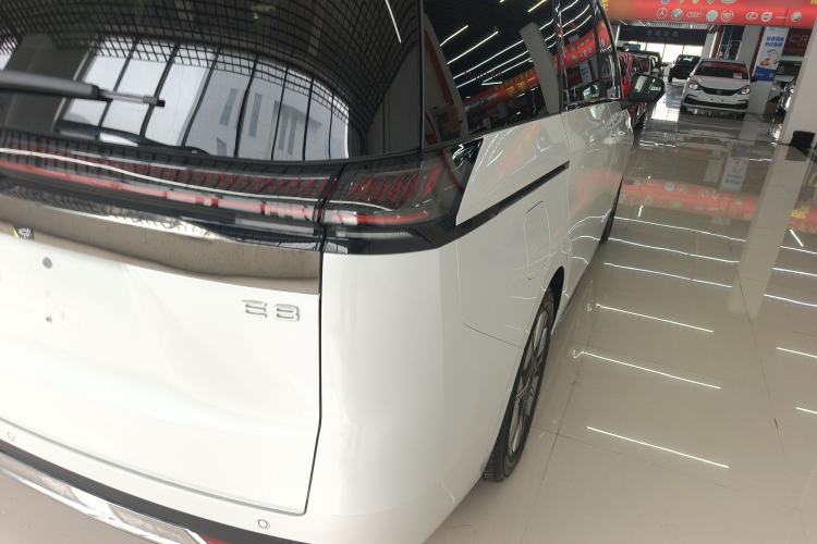 Used GAC Trumpchi E8 New Energy 2024 150km Dragon Roar Starry Night+