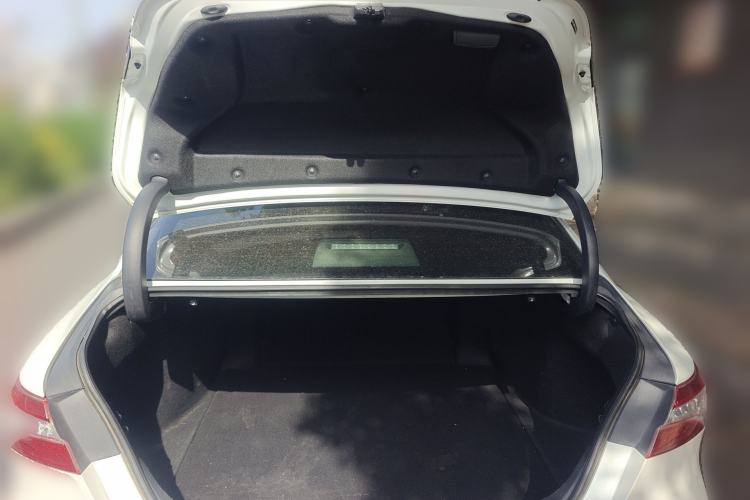 Used Toyota Camry 2018 2.0G Luxury Edition Trunk