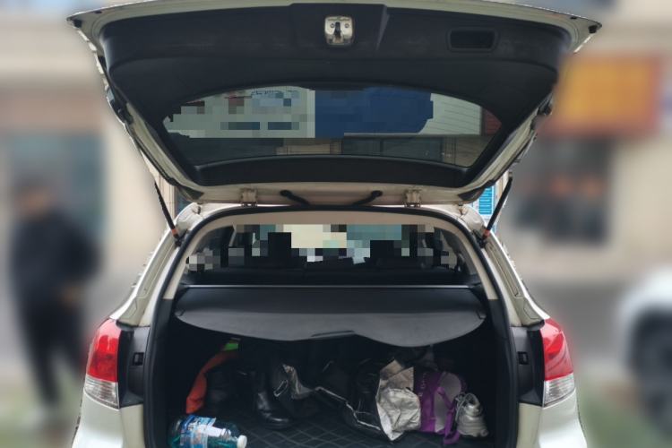 Used Subaru Outback 2012 2.5i Sport Navigation Edition Trunk