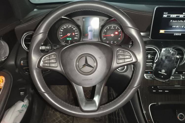 Used Mercedes-Benz GLC 2017 GLC 260 4MATIC Dynamic Edition Steering Wheel