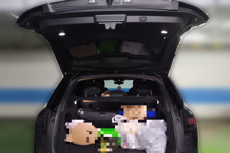 Used Land Rover Range Sport 2023 400PS Dynamic SE Trunk