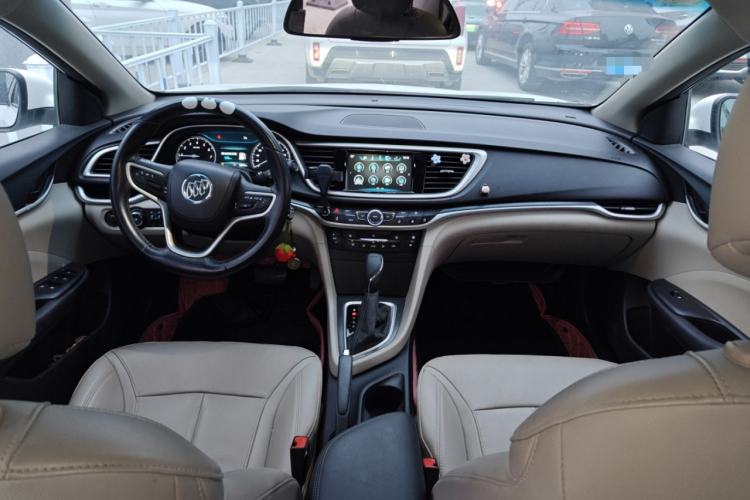 Used Buick GT 2019 15T Dual-Clutch Connected Elite Model China VI Center Console
