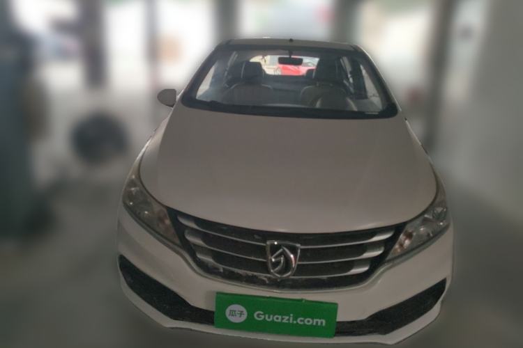 Used Baojun 310 2016 1.2L manual Comfort trim level