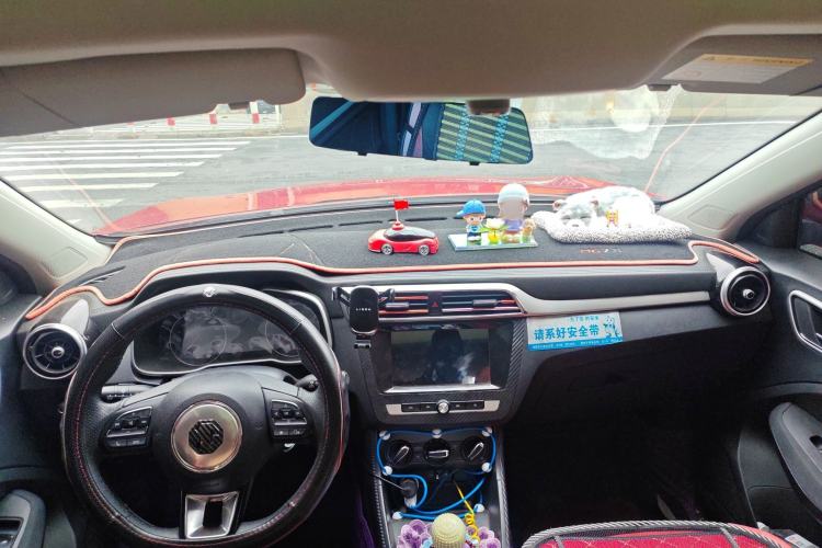 Used MG ZS 2020 Global Bestseller with 1.5L Engine Manual Transmission and a Massive 65-Inch Panoramic Sunroof Version Headliner