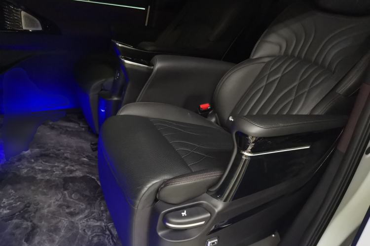 Used GAC Trumpchi M8 2024 Master Series 400T Ultimate Edition Left Rear Seat