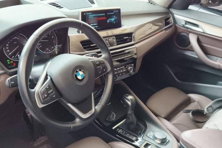 Used BMW X1 2018 xDrive20Li Luxury Model Center Console