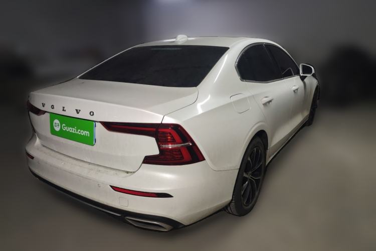 Used Volvo S60 2021 T4 Zhiyi Luxury Edition Rear Right 45 Deg