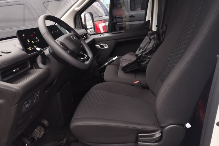 Used CHANGAN KAICHENG V919 2025 Model Speed Transport Cabin, CATL 53kWh, Short Wheelbase High-Roof Smart 6-seater Left Front Seat