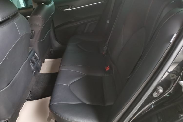 Used Toyota Camry 2019 Revised Version 2.0G Luxury Edition
