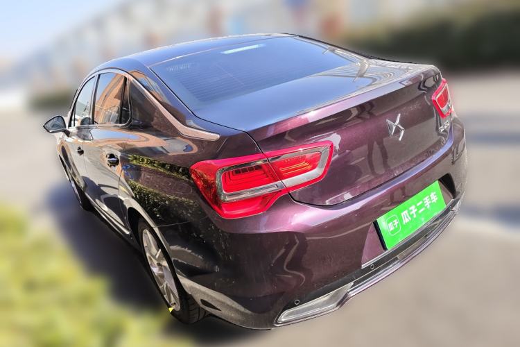 Used DS 5LS 2014 1.8L Elegant Edition VTi140