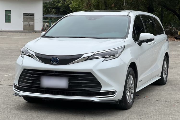 Used Toyota SIENNA 2021 2.5L Hybrid Comfort Edition Exterior 4