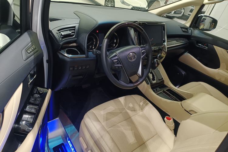 Used Toyota Alphard 2021 Dual-Engine 2.5L Prestige Edition
