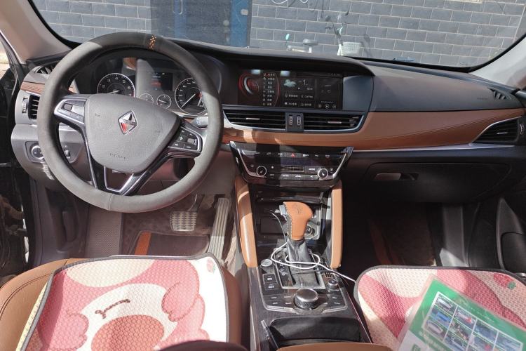 Used BORGWARD BX7 2016 28T Four-Wheel Drive Flagship Version 5 Seats
