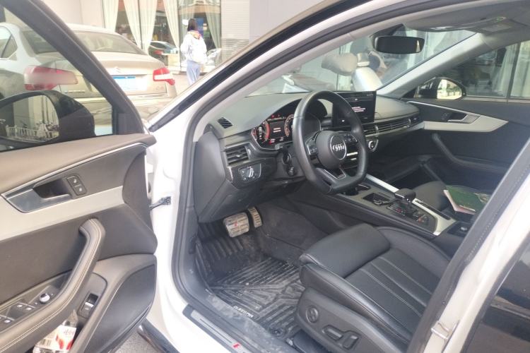 Used Audi A4L 2022 40 TFSI Luxury Dynamic Model Driver Seat