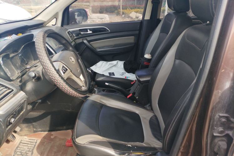 Used HYOSOW H3 2015 1.5L manual luxury version
