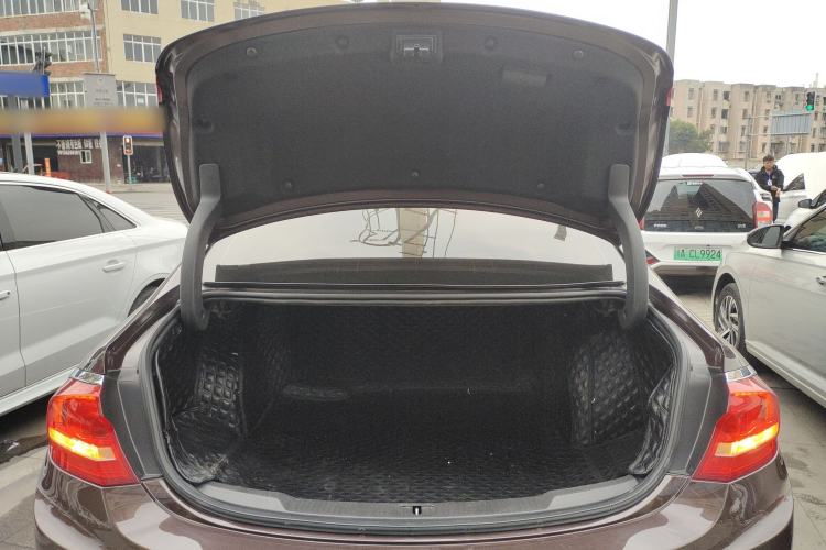 Used Buick LaCrosse 2018 28T Luxury Model
