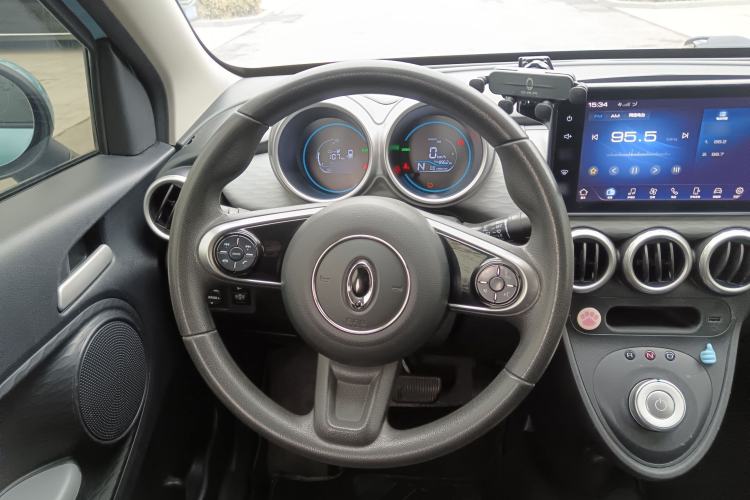 Used ORA Black Cat 2019 351 km Family Edition
