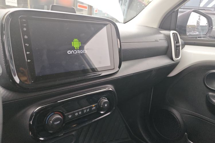 Used Roewe Clever 2022 311km QiQi BoBo Edition Center Console