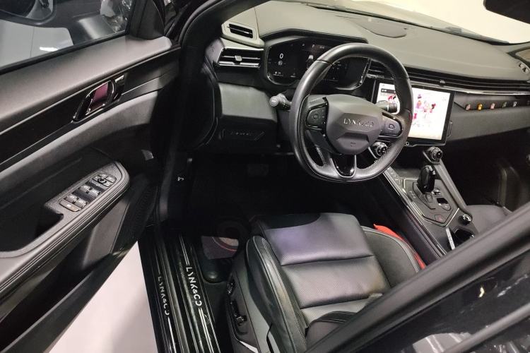 Used Lynk & Co 01 2023 1.5TD EM-F PM Driver Seat