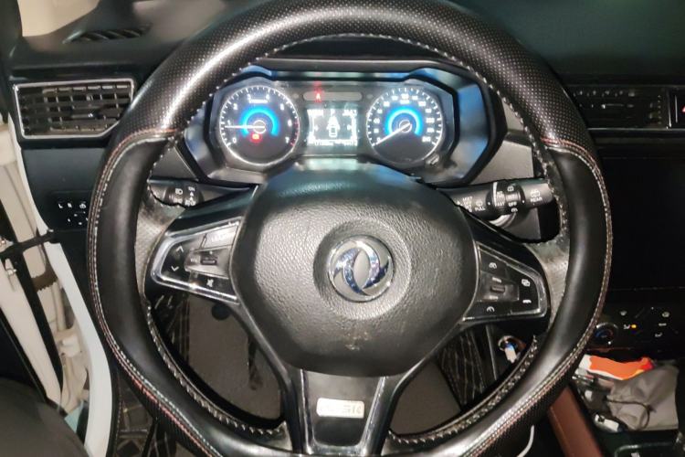 Used Dongfeng Fengon 580 2017 1.5T CVT Luxury Model Steering Wheel