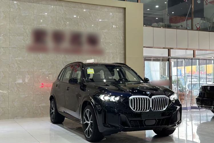 Used BMW X5 2025 Model, xDrive 30Li Prestige M Sport Night Package
