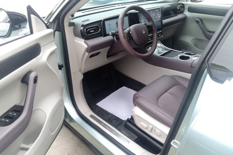 Used Leapmotor C11 2023 Pure Electric 500 Smart Edition Driver Seat