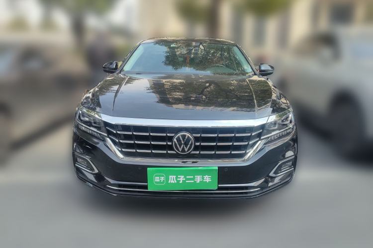 Used Volkswagen Passat 2020 Revised Version 330TSI Luxury Edition China VI Standard