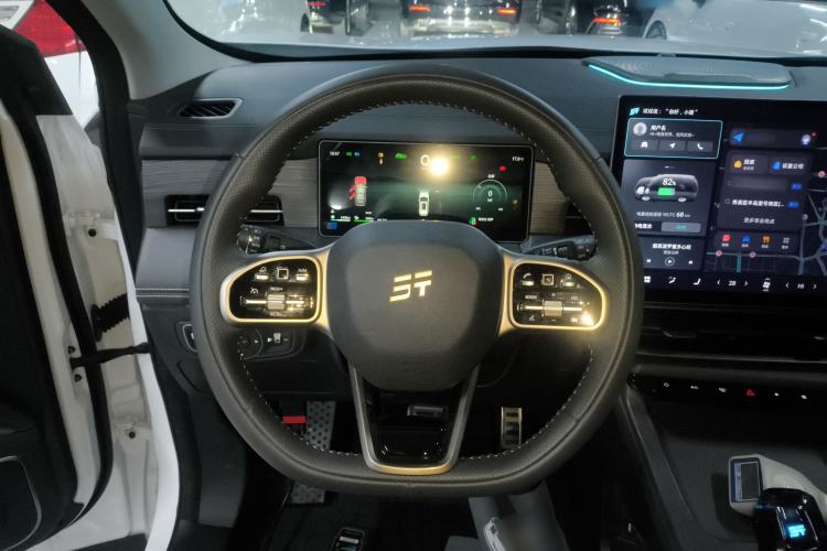 Used JETOUR X90 C-DM 2025 Elite Edition 7-Seater Steering Wheel