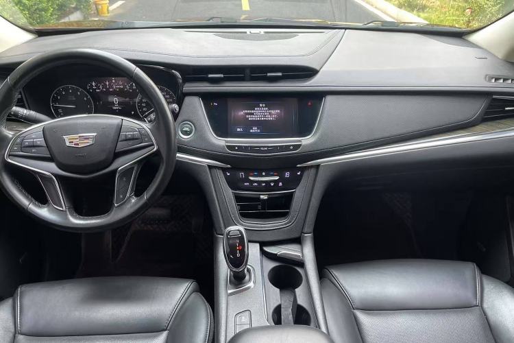 Used Cadillac XT5 2018 25T Luxury Model
